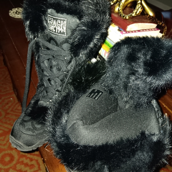 Coach fur lined snow boots - Picture 6 of 7